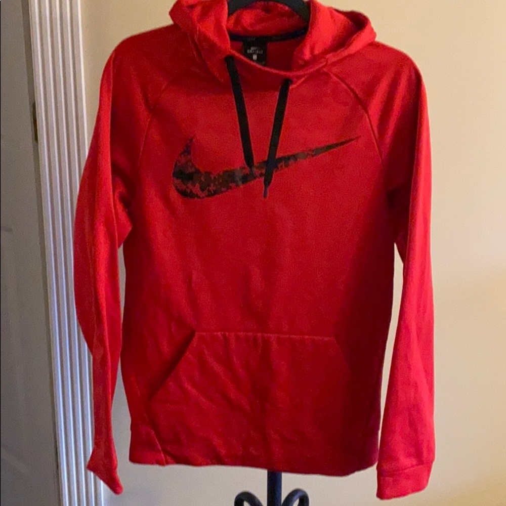 Men’s Nike dri-fit hoodie with Camo Swish red and black size Small
